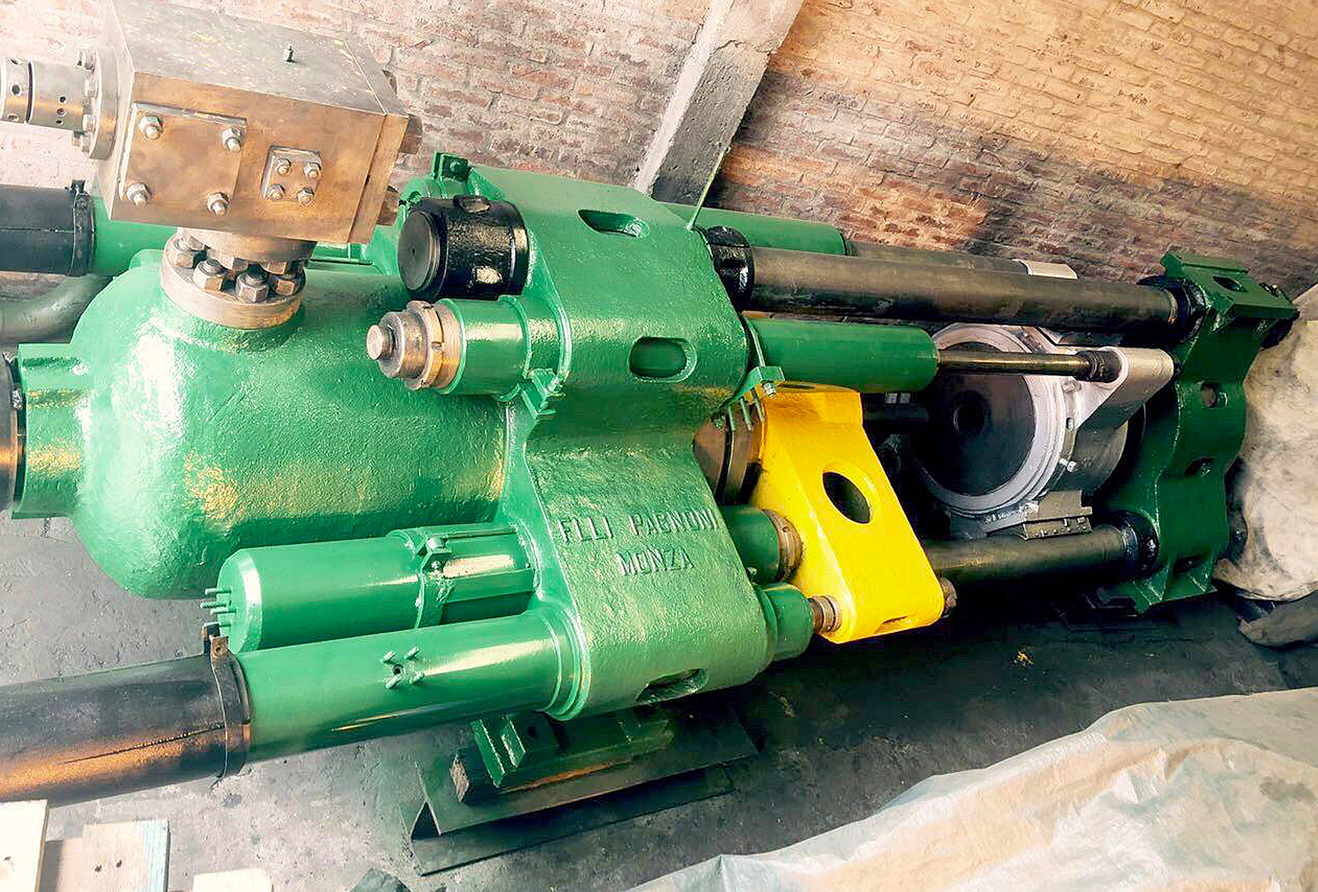 extrusora para perfiles y caños de aluminio